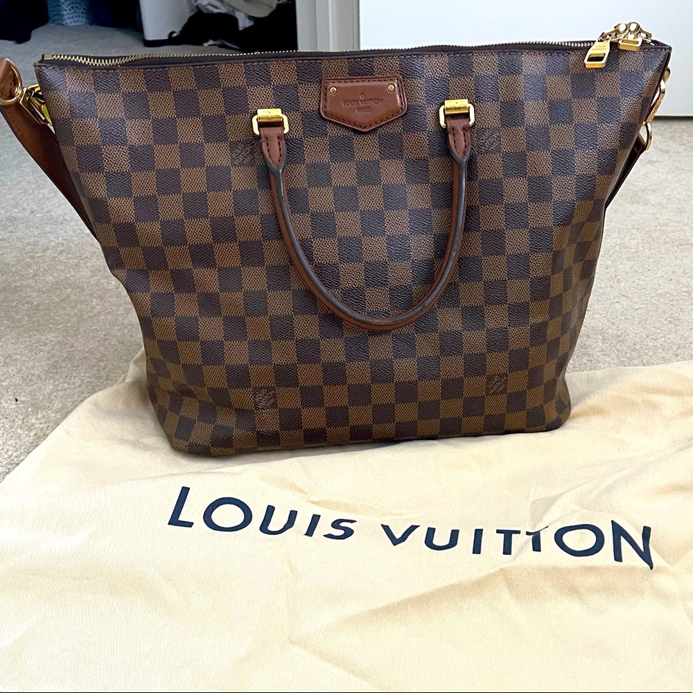 Louis Vuitton Belmont Daumier shoulder bag